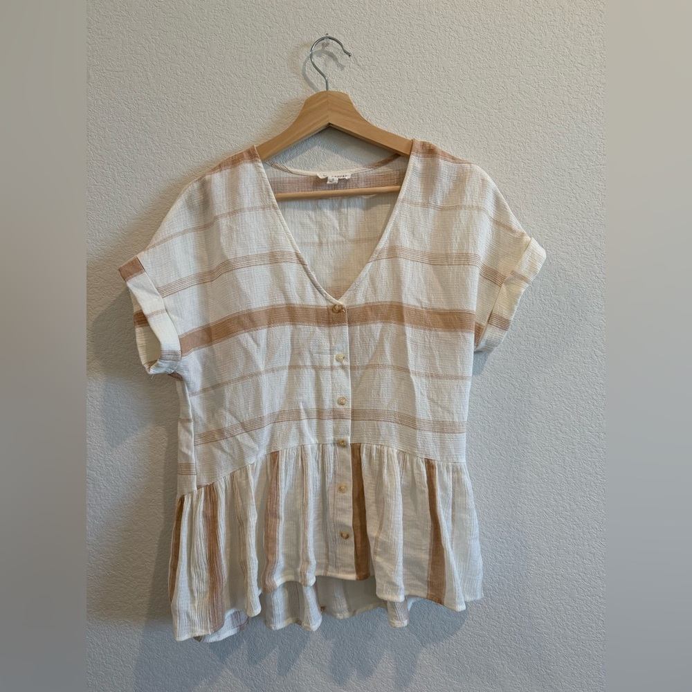Blu Pepper Cream Cuffed Sleeve Blouse